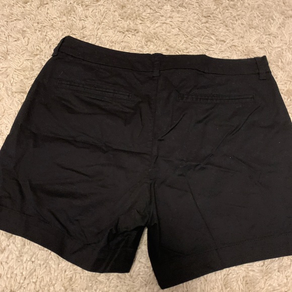 Old Navy Everyday Shorts - Picture 2 of 3